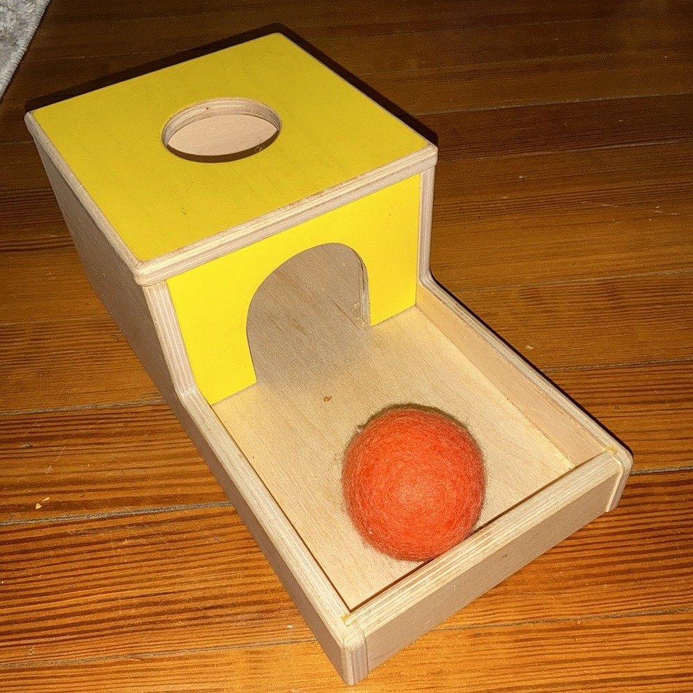 Lovevery Montessori Toy Ball Drop Wooden Box Inspector 7-8 Mos &‎ Wool Ball READ
